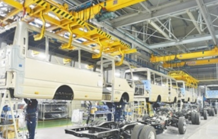 鋼絲繩電動葫蘆在宇通客車承裝車間的應用